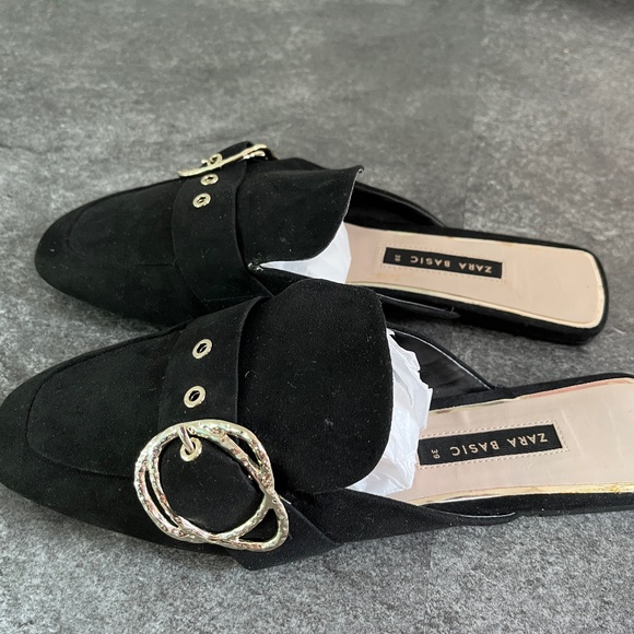 Zara (39) mules, black vegan suede with gold buckles, NWOT. - Picture 11 of 13